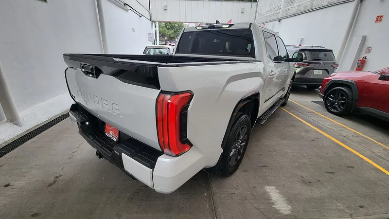 Toyota Tundra 2023