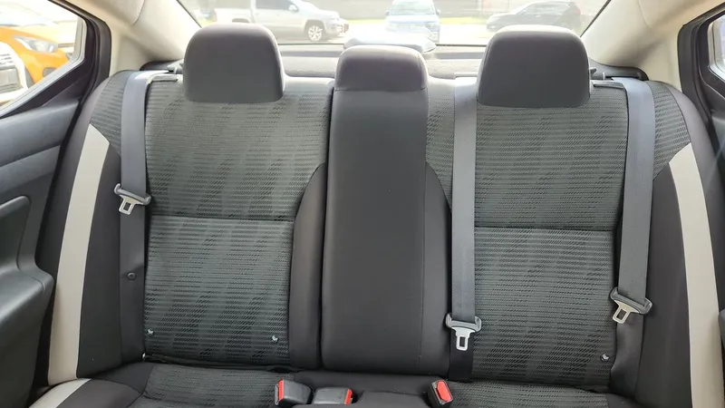 Nissan Versa 2021
