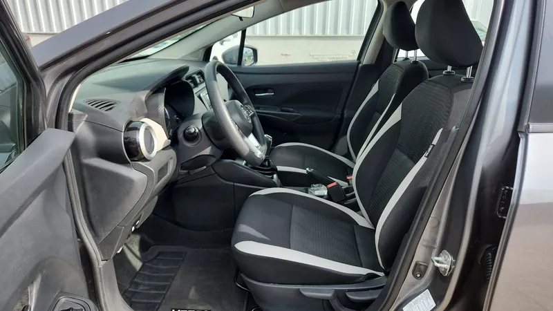 Nissan Versa 2021