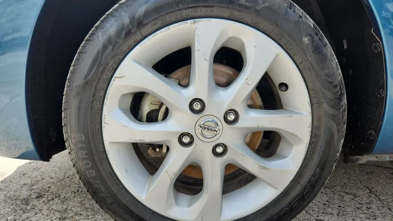 Nissan March 2020