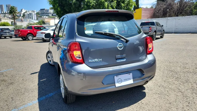 Nissan March 2020