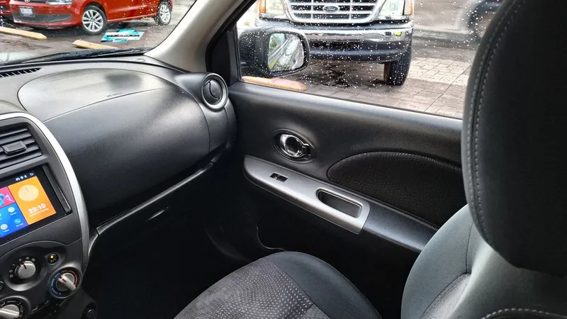 Nissan March 2020