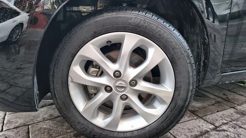 Nissan March 2020