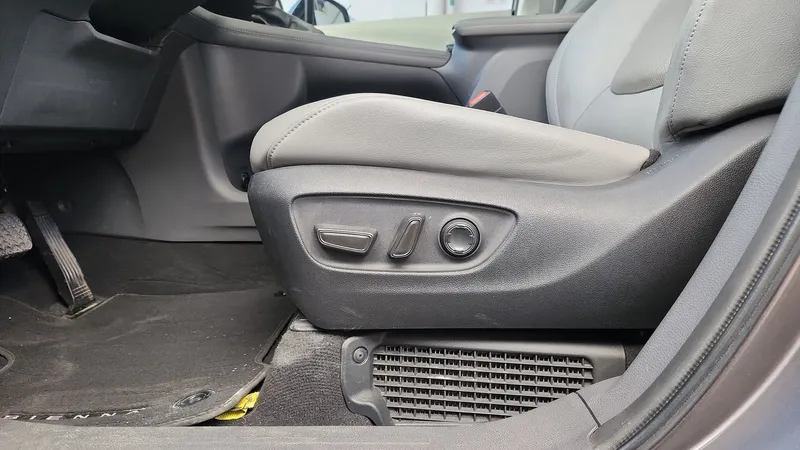 Toyota Sienna 2023
