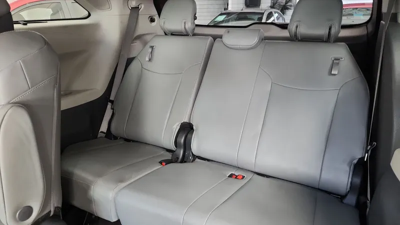 Toyota Sienna 2023