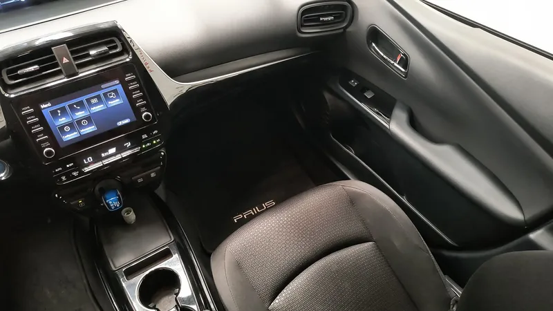 Toyota Prius Base 2021