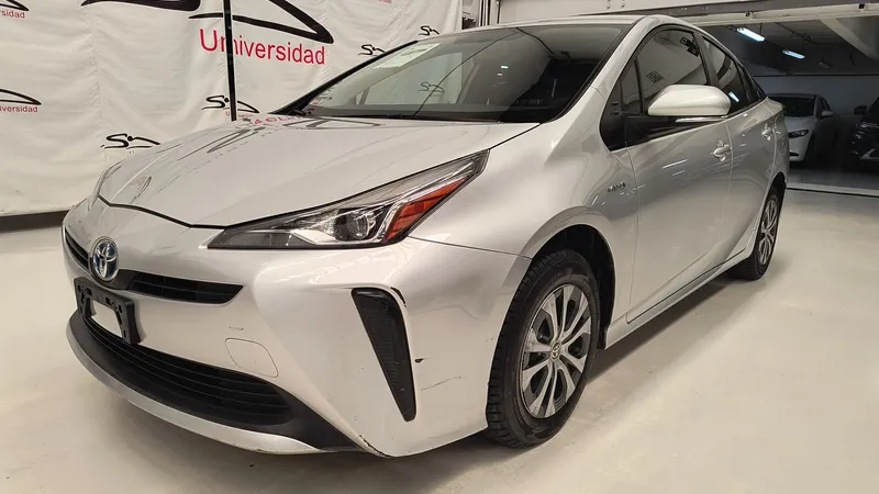 Toyota Prius Base 2021