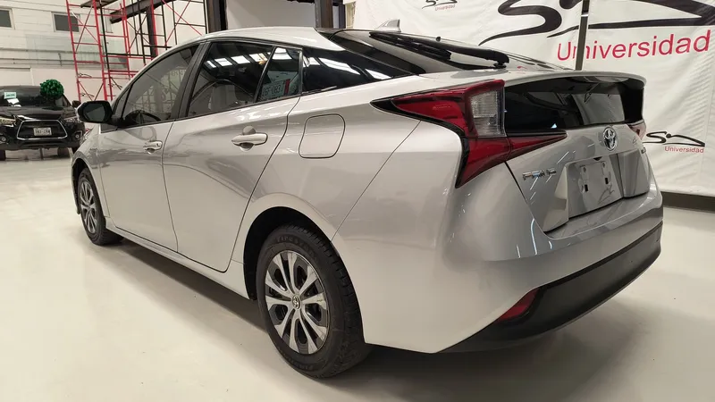 Toyota Prius Base 2021