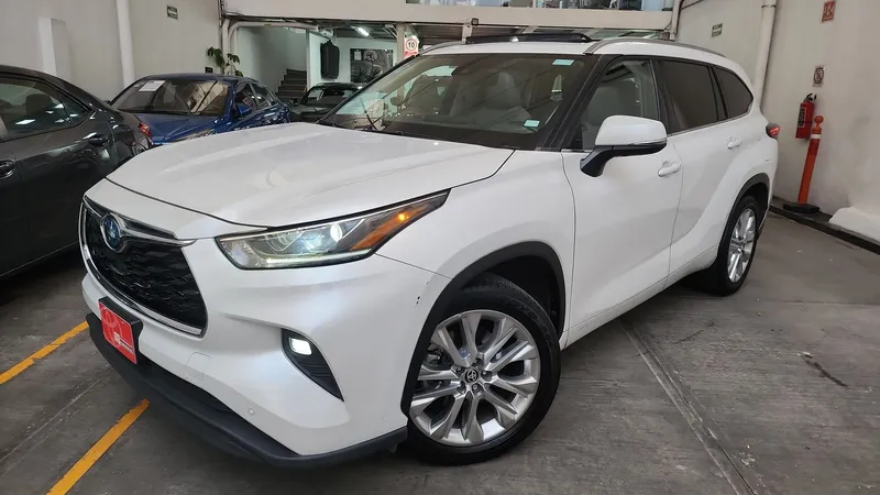 Toyota Highlander 2023