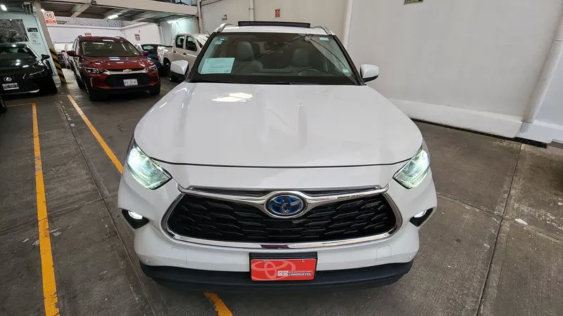Toyota Highlander 2023