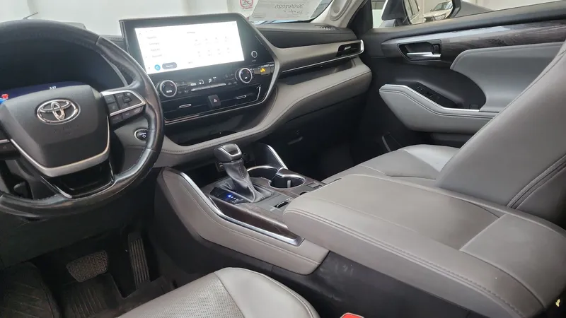Toyota Highlander 2023