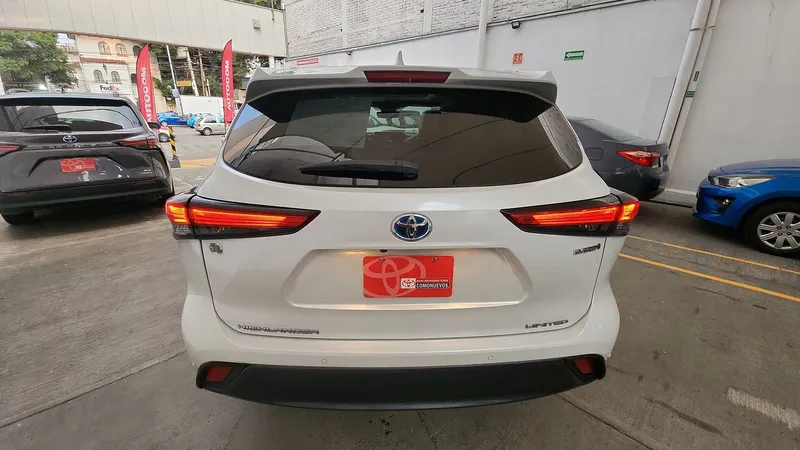 Toyota Highlander 2023