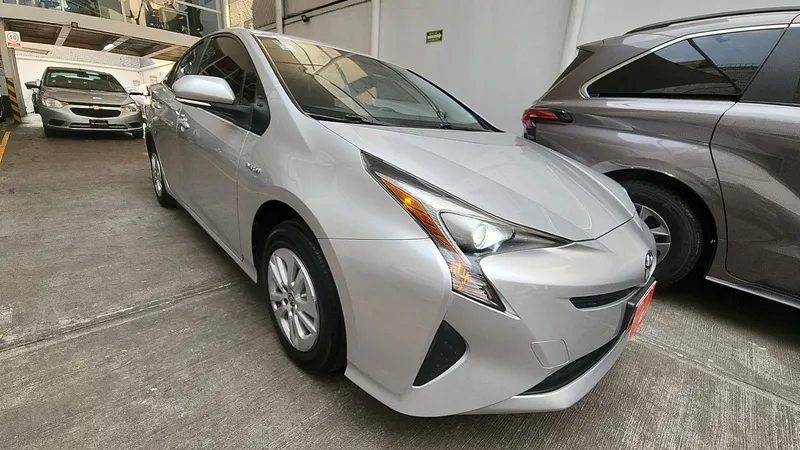 Toyota Prius 2018