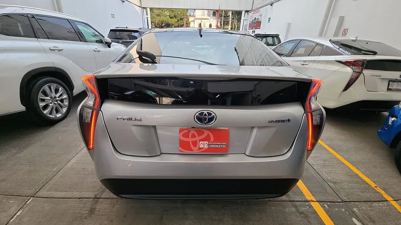 Toyota Prius 2018