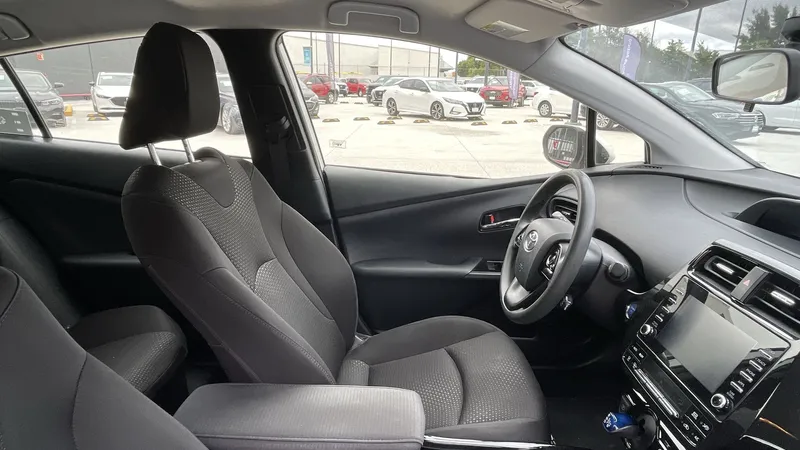 Toyota Prius 2021