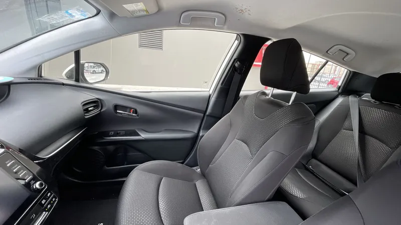 Toyota Prius 2021