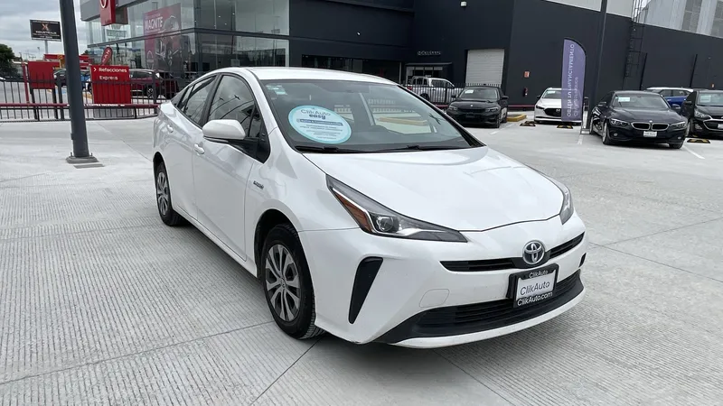 Toyota Prius 2021