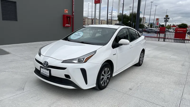 Toyota Prius 2021
