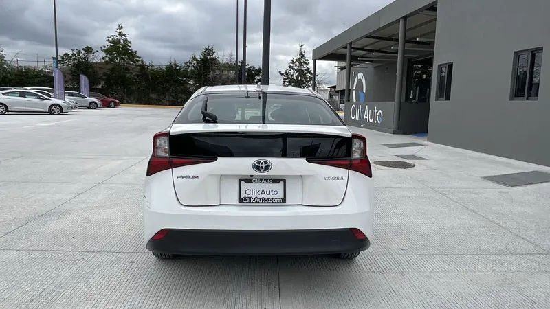 Toyota Prius 2021