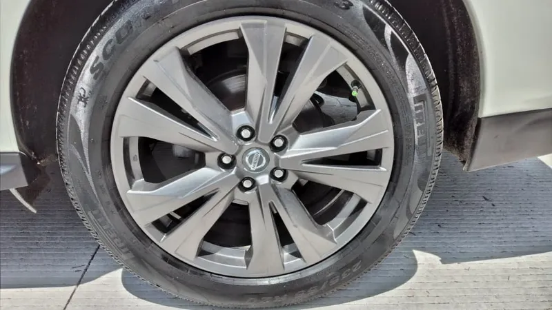 Nissan Pathfinder 2020