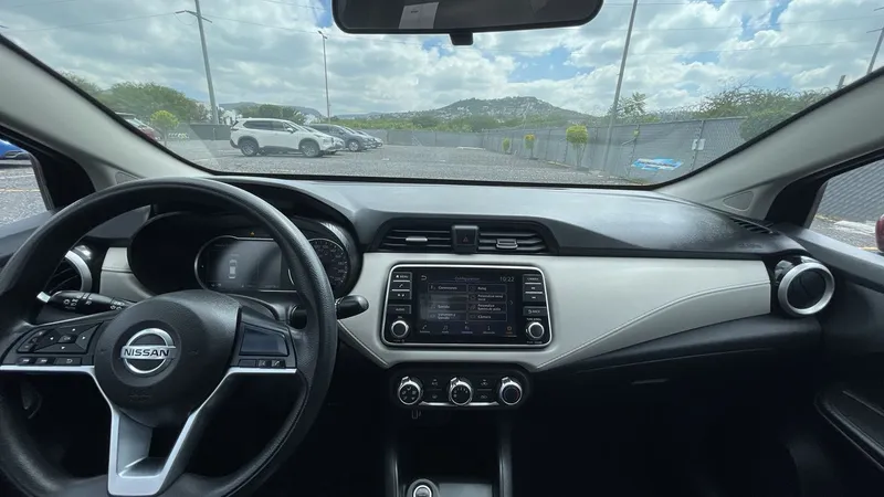 Nissan Versa 2020
