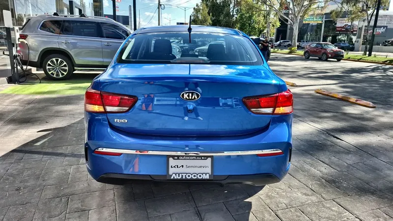 Kia Rio Sedan 2021