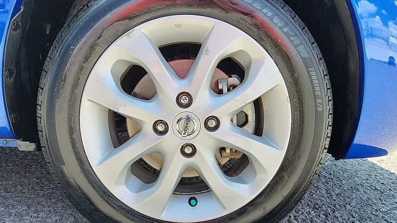 Nissan March 2020