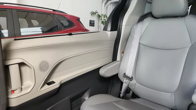 Toyota Sienna 2023