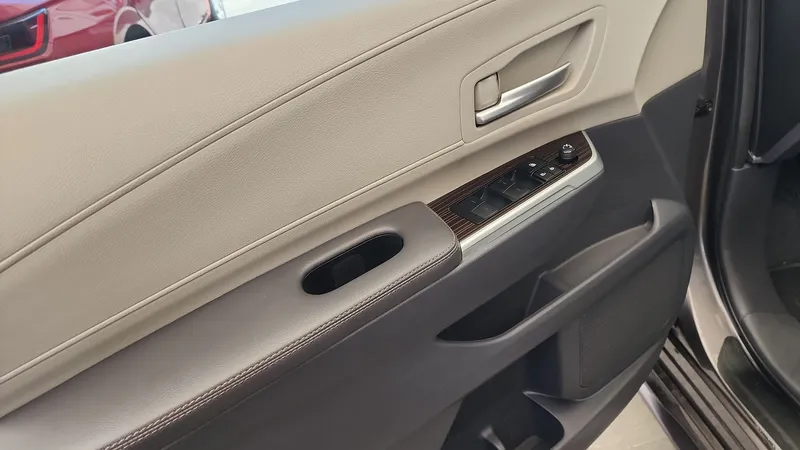 Toyota Sienna 2023