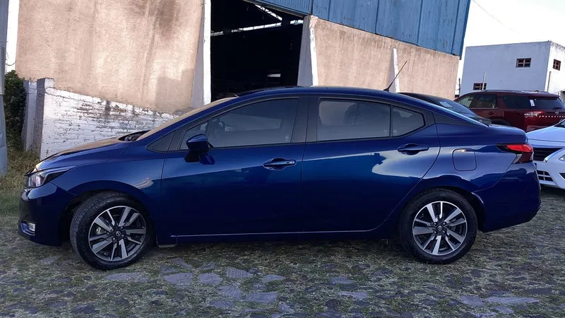 Nissan Versa 2023