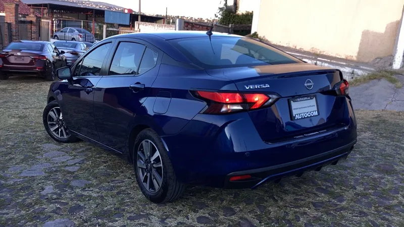 Nissan Versa 2023
