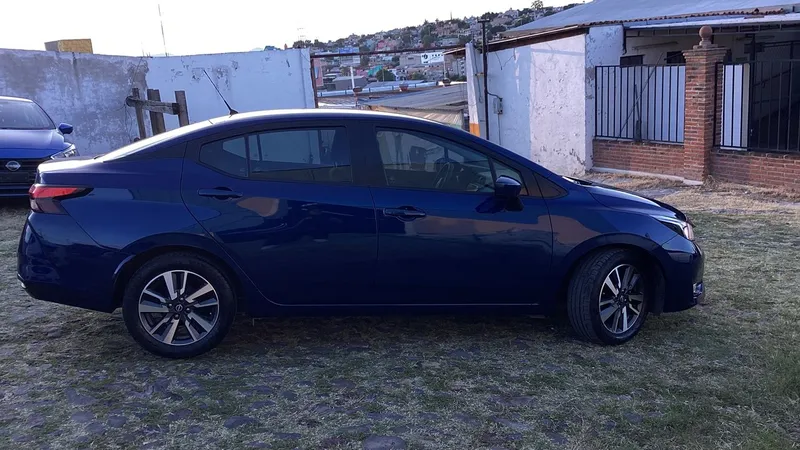 Nissan Versa 2023