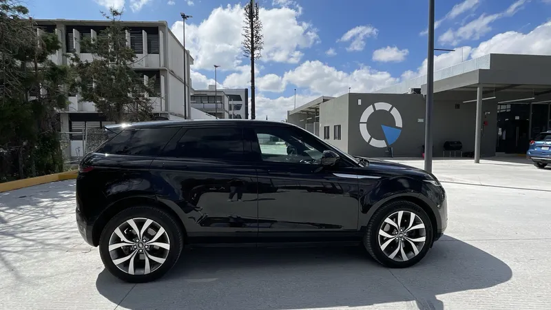 Land Rover Range Rover Evoque 2023