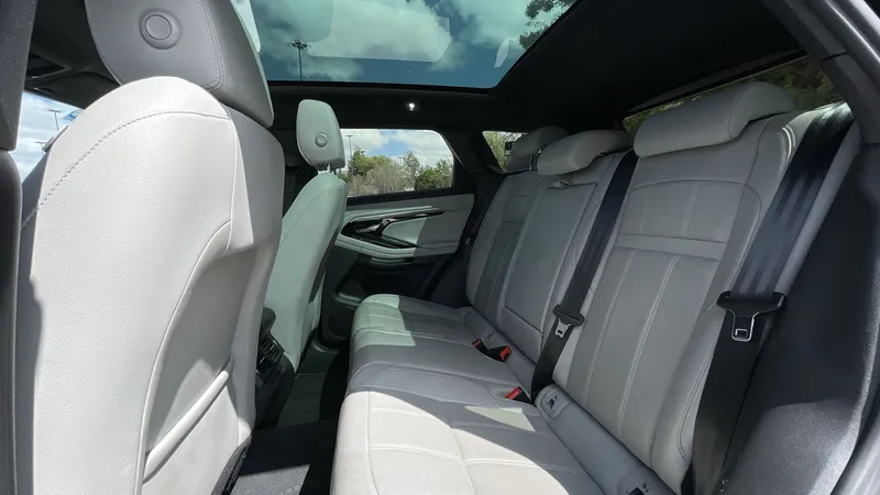 Land Rover Range Rover Evoque 2023