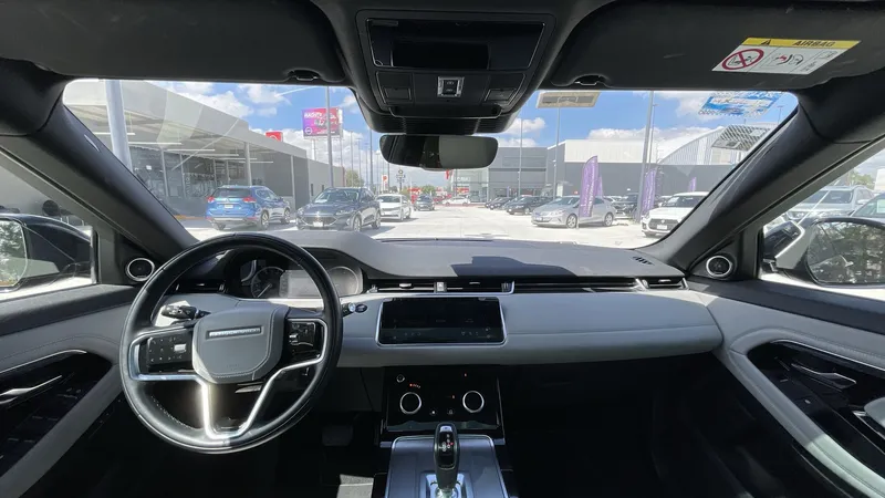 Land Rover Range Rover Evoque 2023