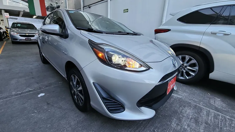 Toyota Prius C 2018