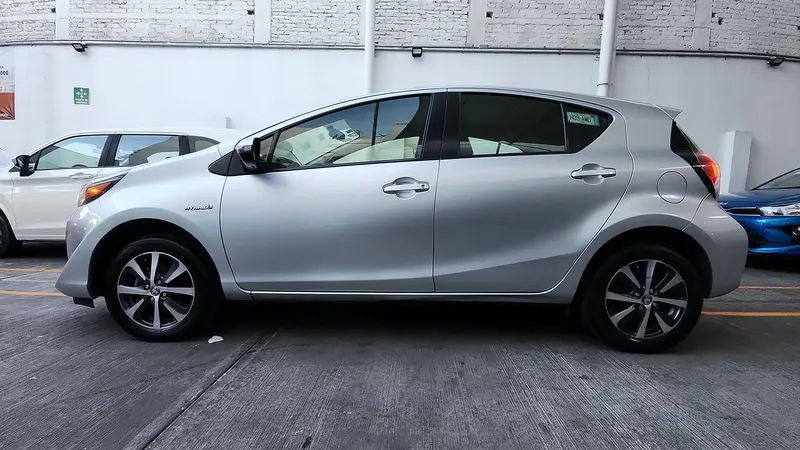 Toyota Prius C 2018