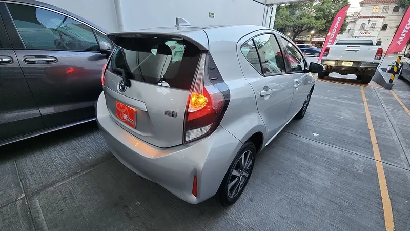 Toyota Prius C 2018