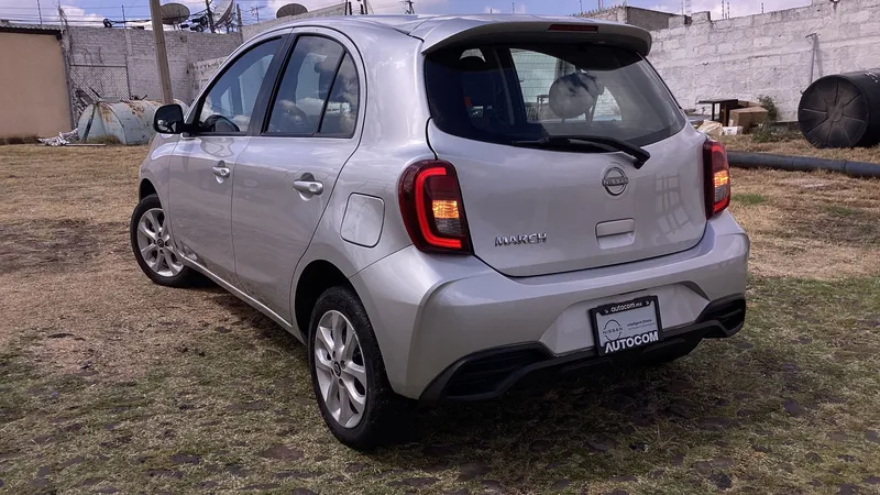 Nissan March 2022