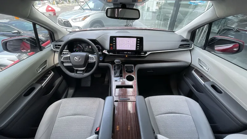 Toyota Sienna 2022