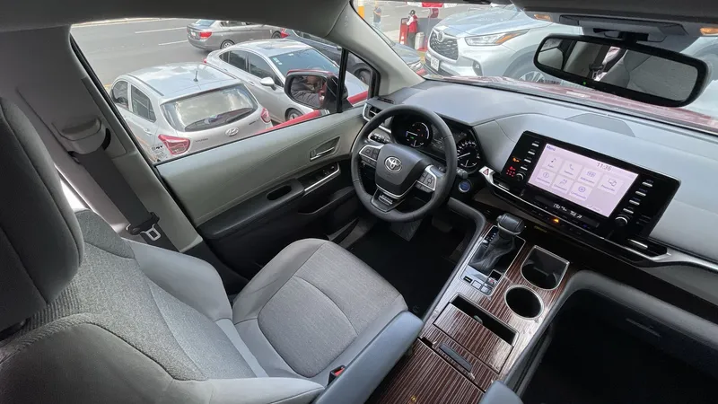 Toyota Sienna 2022
