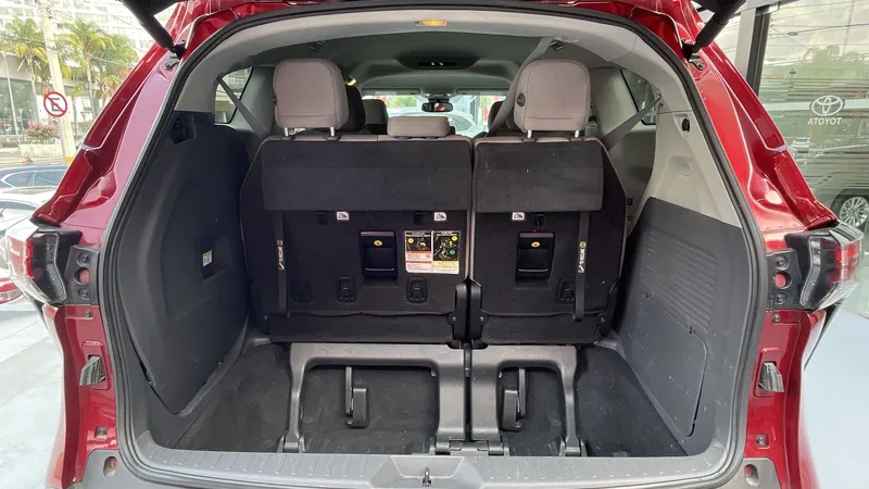 Toyota Sienna 2022