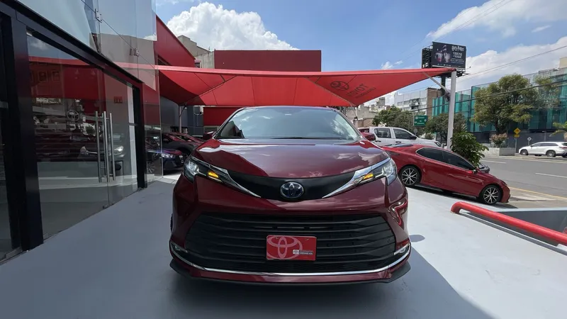 Toyota Sienna 2022