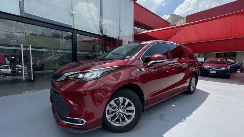 Toyota Sienna 2022
