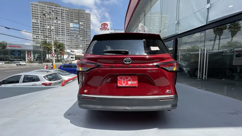 Toyota Sienna 2022