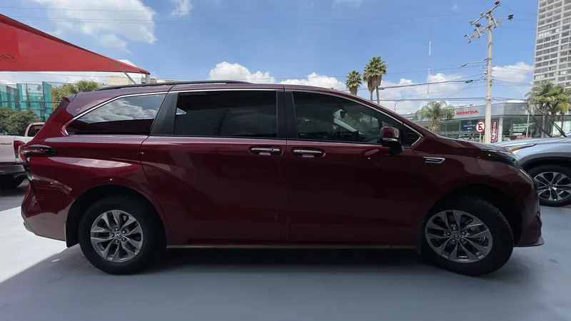 Toyota Sienna 2022