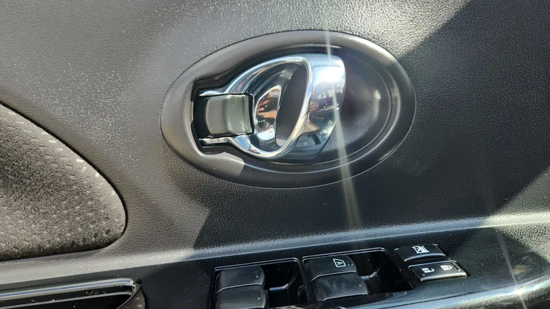 Nissan March 2022