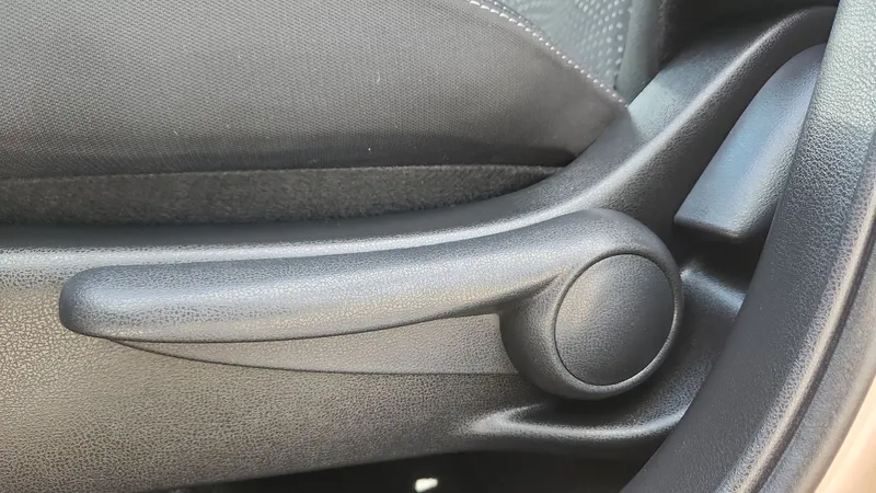 Nissan March 2022