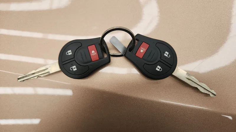 Nissan March 2022