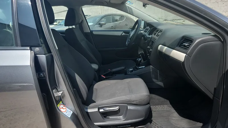 Volkswagen Jetta 2018